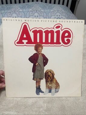 Annie Original Motion Picture Soundtrack (White, Red)